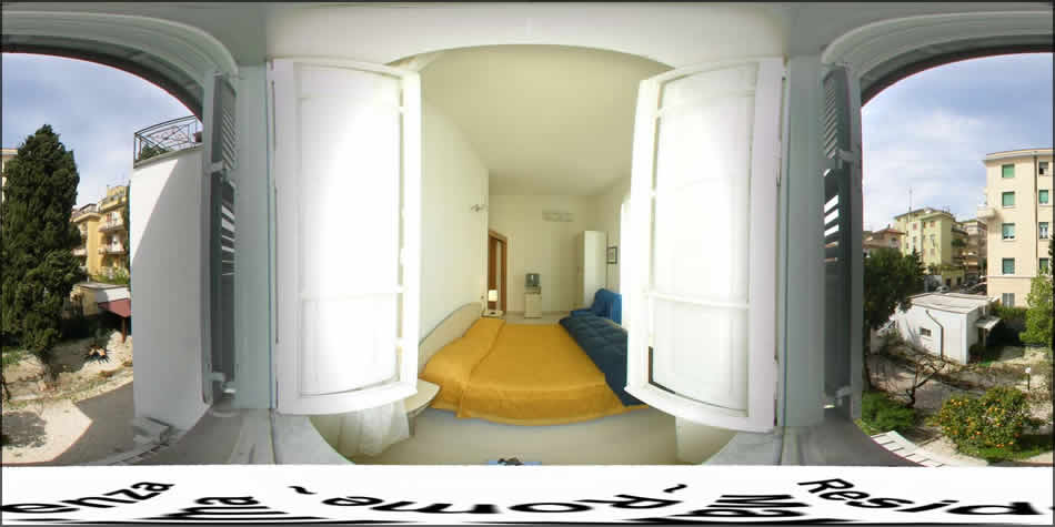 Residenza Maxima Rome - Windows Open